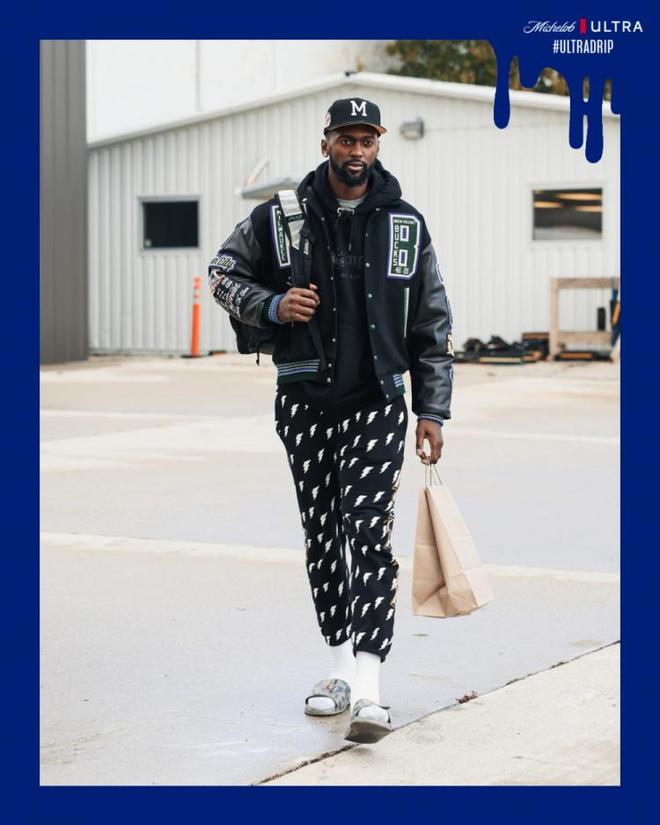 小法：不认为差距有那么大，有国米那种前锋你总会更接近胜利（小法：差距并不悬殊，若配备国米那样的前锋，胜利会更近）