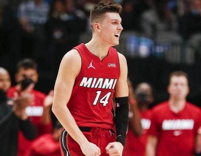 内维尔：顶级联赛中输球是正常现象，阿森纳不应因此慌乱（内维尔：顶级联赛失利属常态，阿森纳无需慌张）