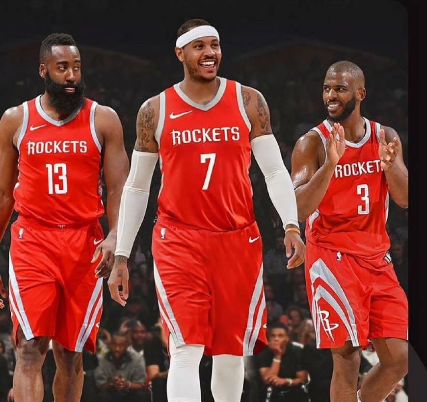 毛罗：尤文后防缺乏领袖，斯帕莱蒂应让他们展现个性成为领袖（毛罗：尤文后防缺少领袖 斯帕莱蒂应鼓励球员展现个性并挑起重担）