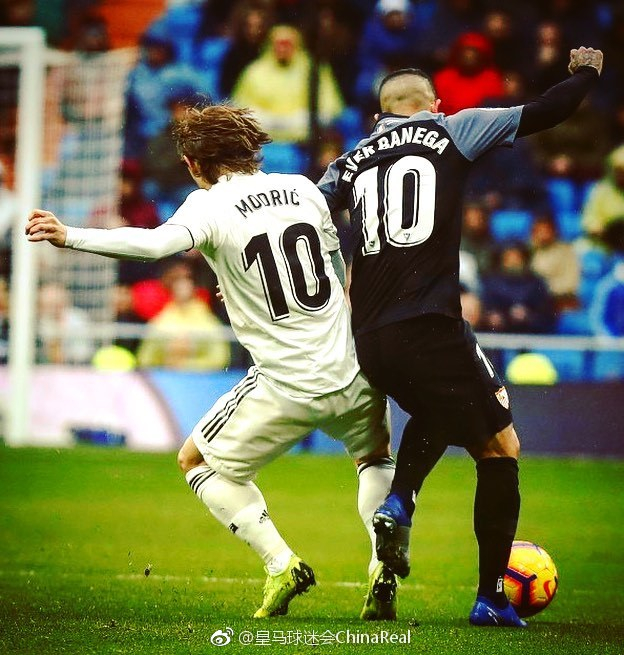 世界杯预选赛爆大冷，豪门惨败震惊全球（世界杯预选赛冷门突袭，传统豪强折戟引发全球哗然）