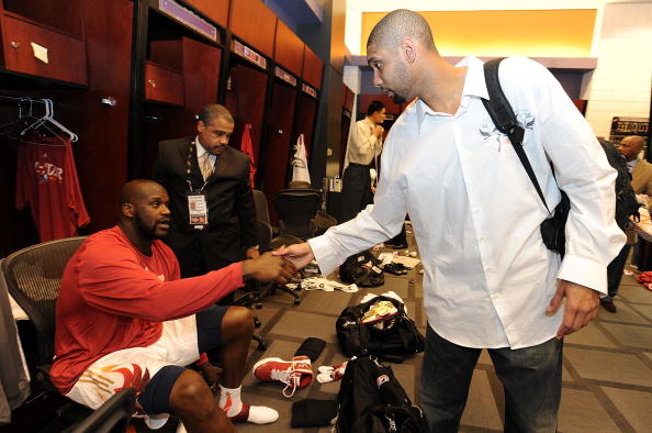 媒体人：山西男篮下午登上了前往杭州飞机，准备12日揭幕战（媒体人：山西男篮今日下午飞赴杭州，备战12日揭幕战）