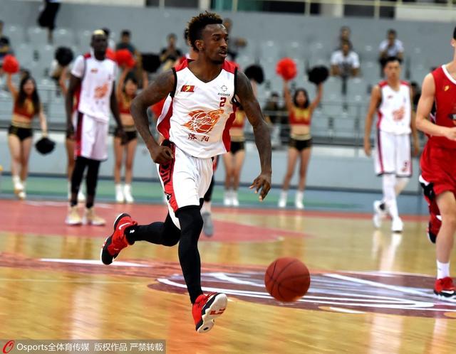 热那亚vs维罗纳：马利诺夫斯基、洛伦佐-科隆博首发，加利亚尔迪尼、焦瓦内出战（热那亚对阵维罗纳：马利诺夫斯基、洛伦佐-科隆博先发，加利亚尔迪尼与焦瓦内登场）