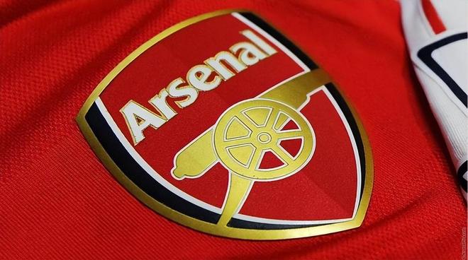 延庆石京龙滑雪场新雪季开板 夜场滑雪解锁冬日冰雪新体验（延庆石京龙滑雪场新季启幕 夜滑点亮冬日冰雪新玩法）