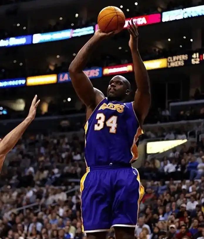 莫雷托：米兰没想签拉莫斯；富勒姆在考虑买断丘库埃泽（莫雷托：米兰无意引进拉莫斯；富勒姆评估买断丘库埃泽）